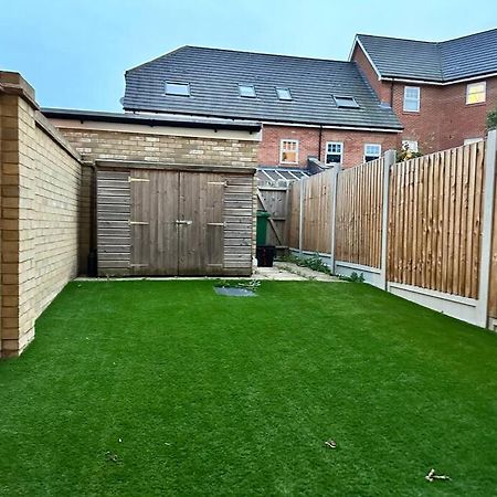 Serene Home Ideally Connected To Central London Bromley Luaran gambar