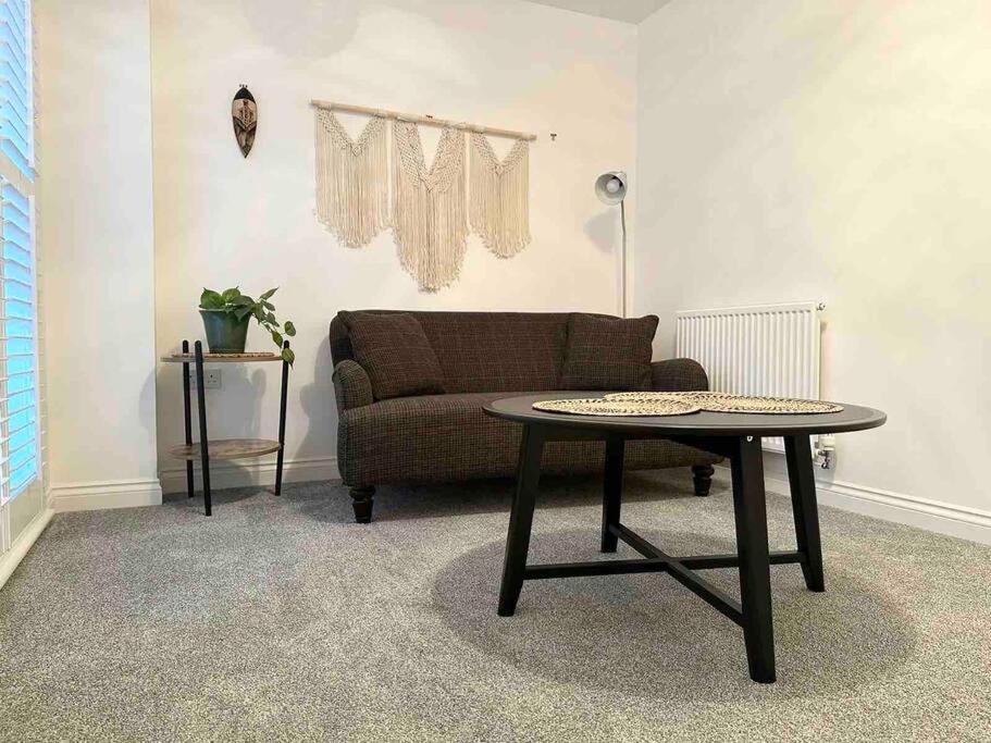 Serene Home Ideally Connected To Central London Bromley Luaran gambar